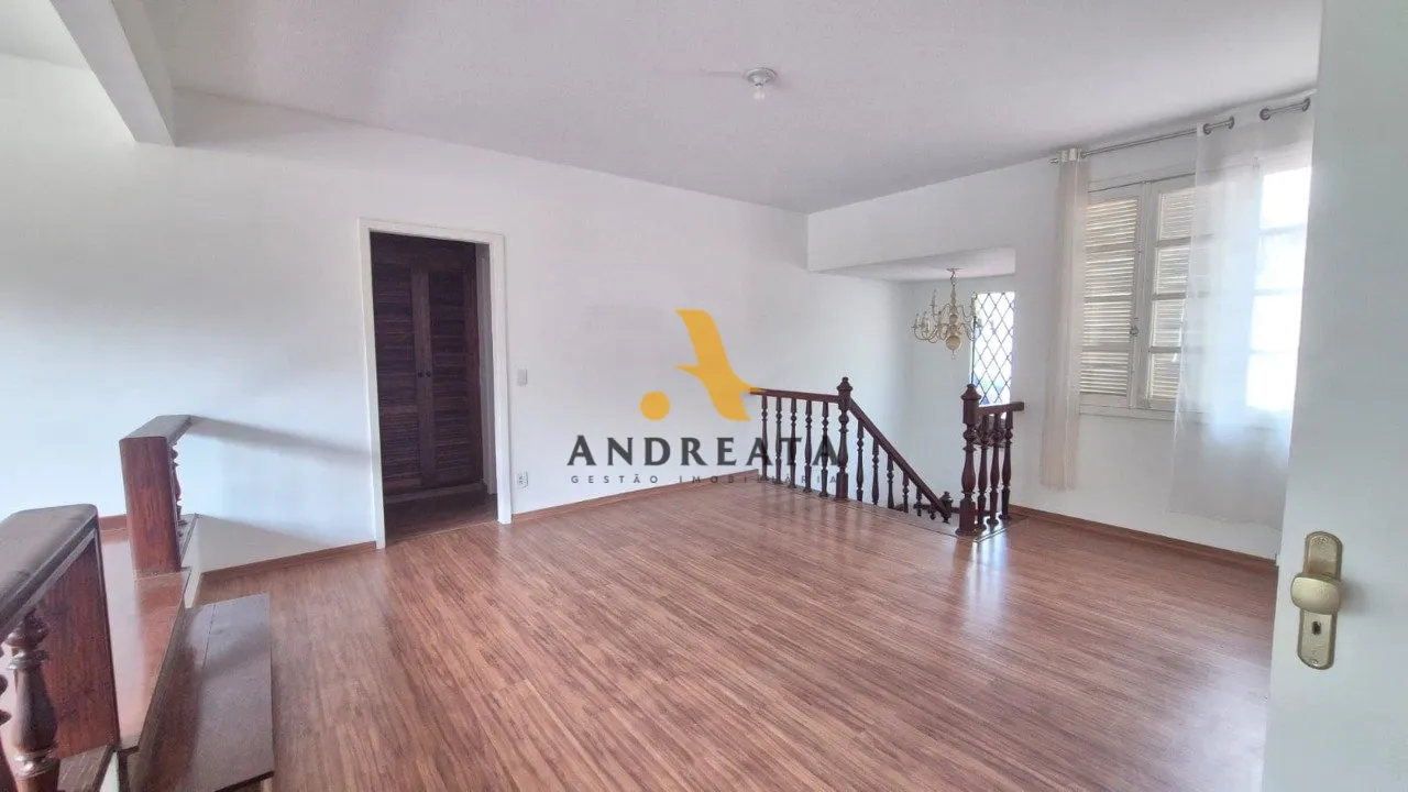 Unfurnished house with 5 bedrooms and 647 m² balcony — photo 27