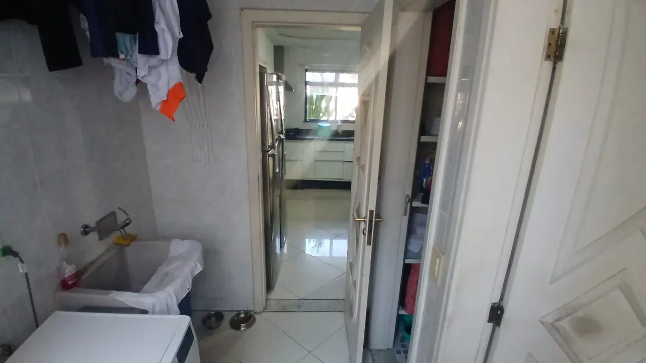3-bedroom apartment with a bathtub in Rio de Janeiro — photo 18