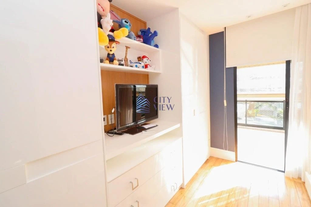 Dishwasher in a 4-bedroom apartment, 280 m² — photo 44