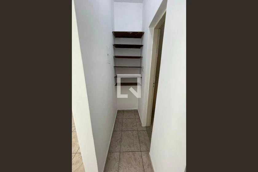 Casa para alugar com 4 quartos, varanda e quintal — photo 69