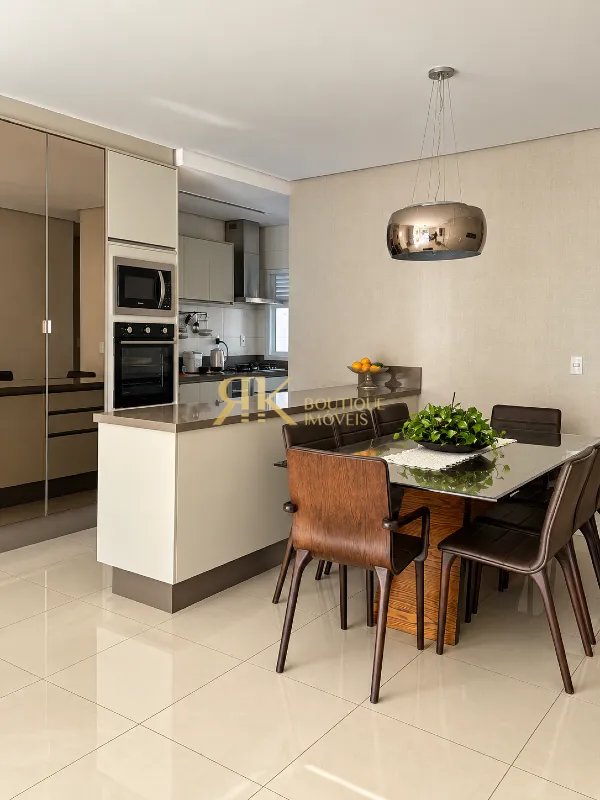 Furnished apartment, 244 m², with floor-to-ceiling windows — photo 6