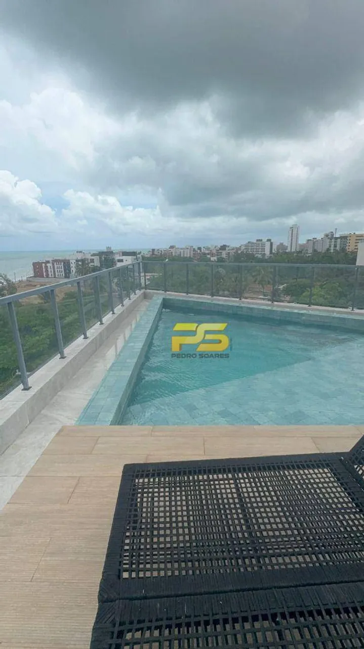 Furnished 1-bedroom apartment with en-suite — photo 13