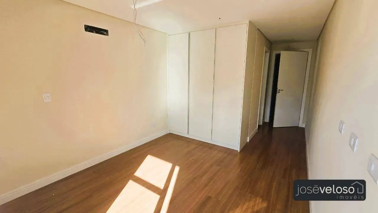 Sobrado de 245 m² com 3 suítes e cozinha integrada — photo 13