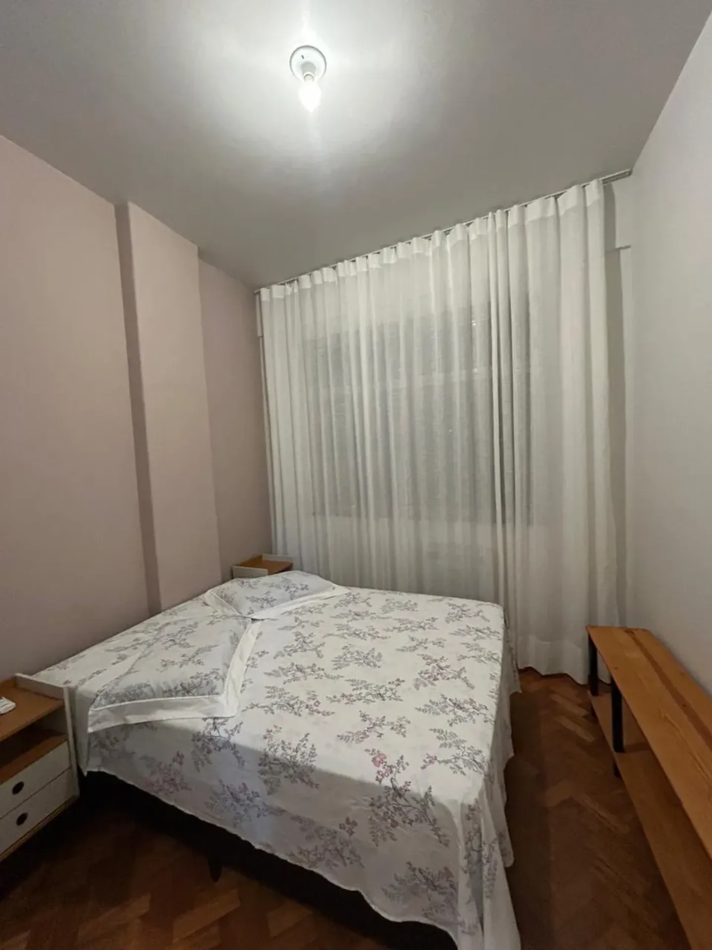 Apartment on the 6th floor with wood or laminate floors — photo 3