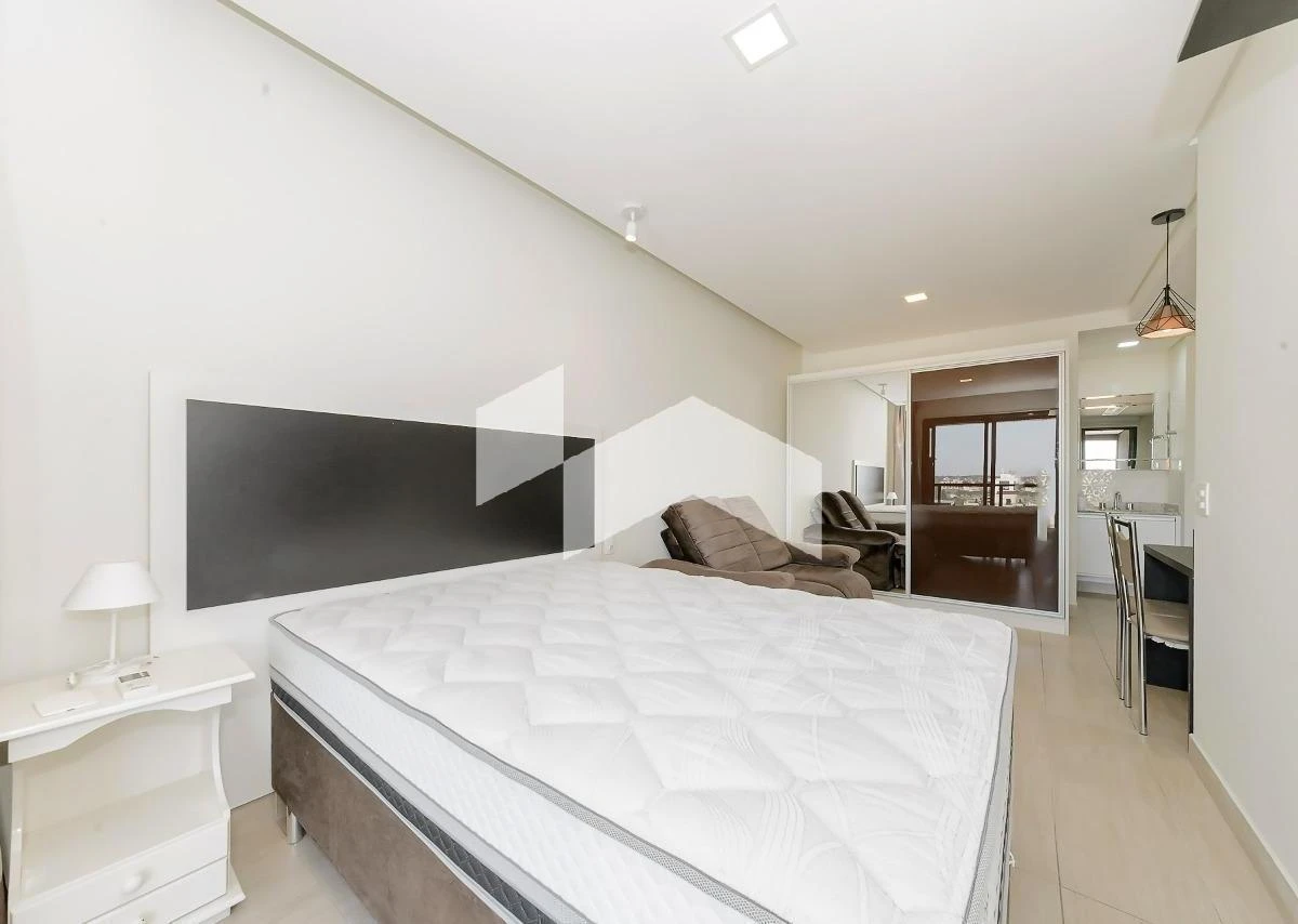 Furnished studio in a building with a gym — photo 16
