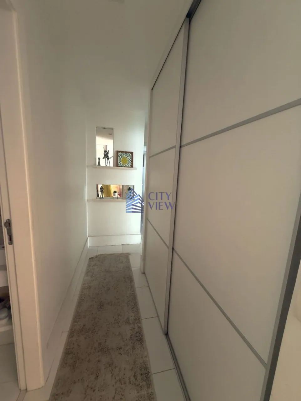 Apartamento sem mobília com 3 quartos e 5 banheiros — photo 17