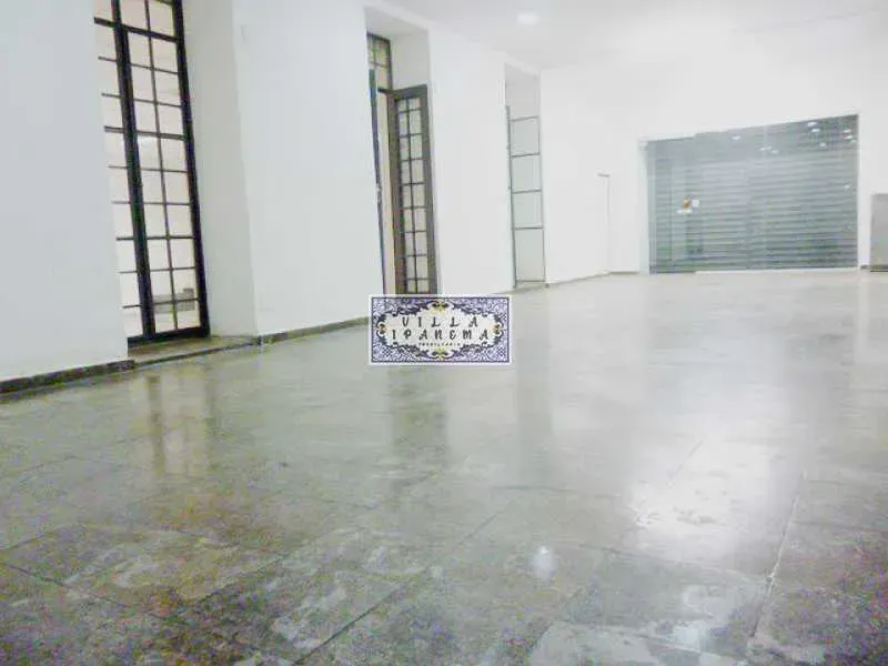 Unfurnished house with 4 bedrooms and 5 bathrooms — photo 12