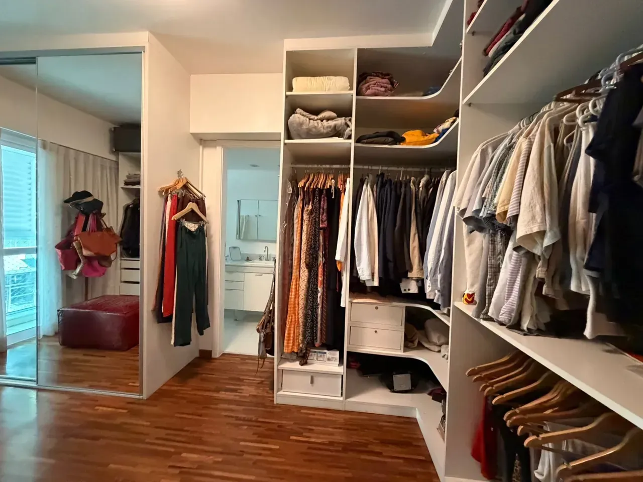 Apartamento com 3 quartos, 3 banheiros e varanda fechada — photo 11