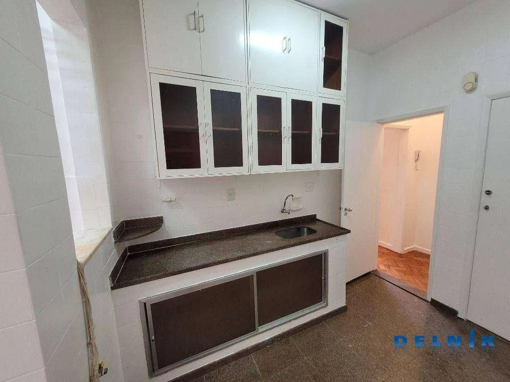 3-bedroom apartment for rent with a balcony — photo 18
