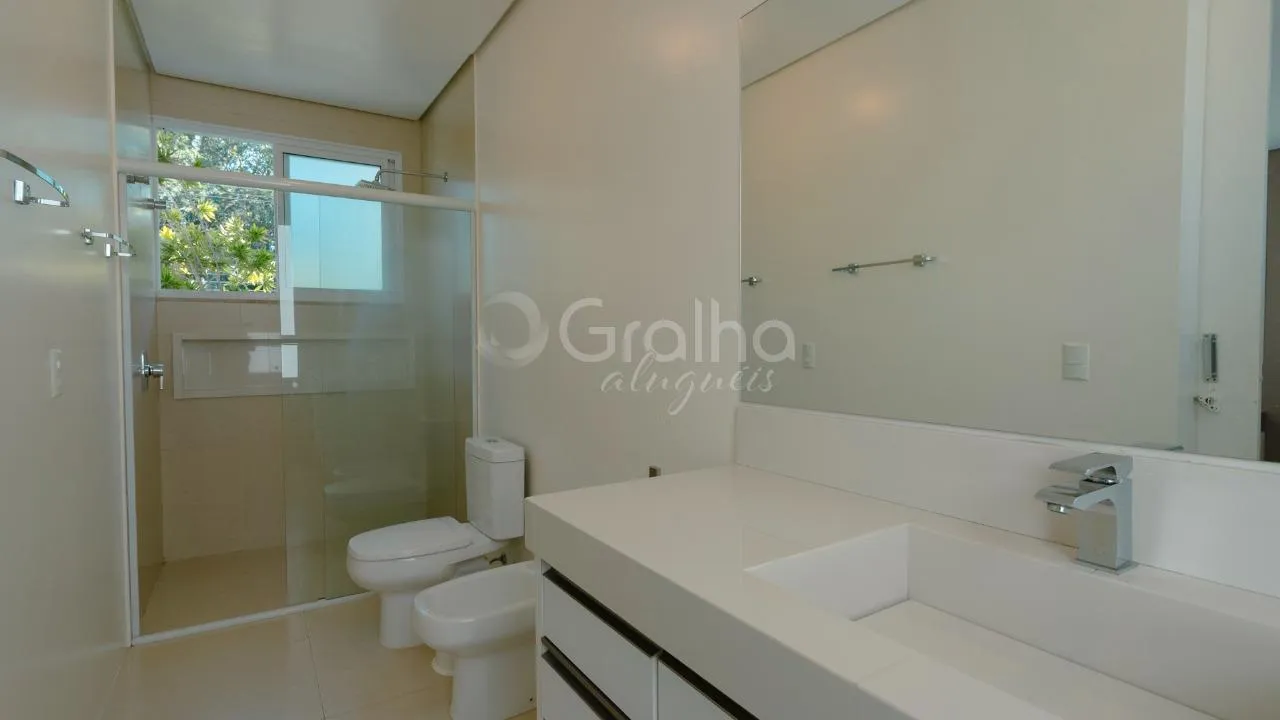 Меблированный дом: 5 спален с ванной и 730 м² — photo 45