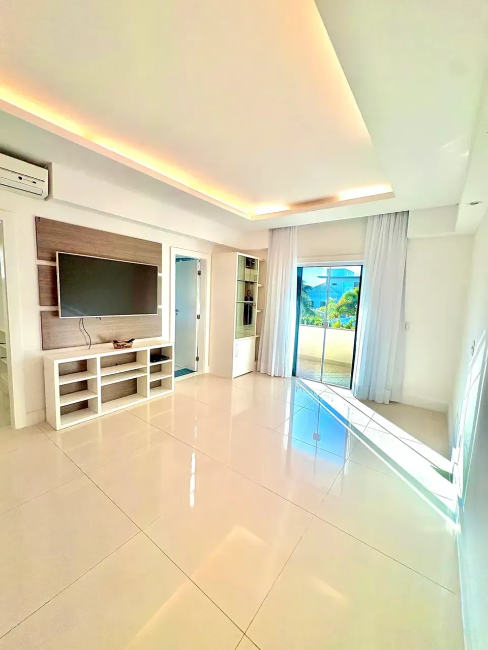 Unfurnished house with 5 bedrooms and open kitchen — photo 20
