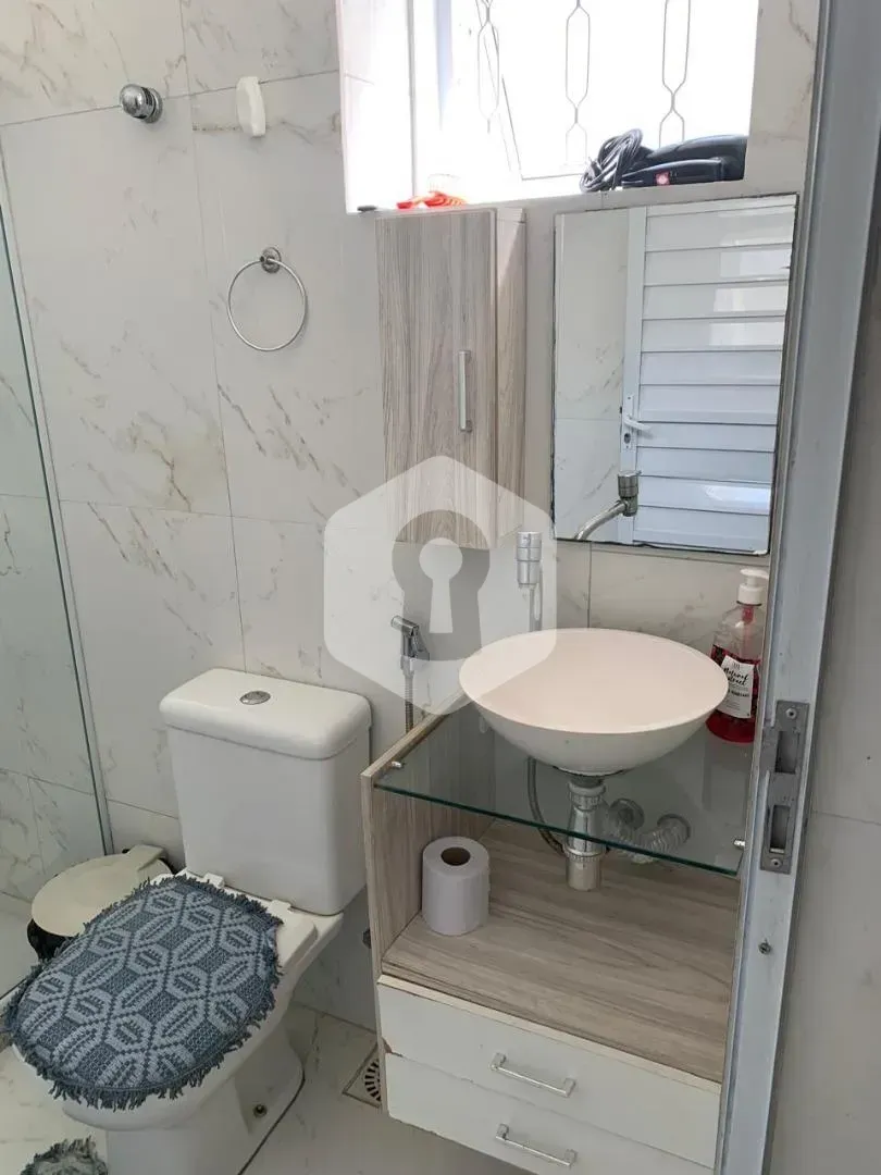 Furnished 216m² house with 4 bedrooms and balcony — photo 25