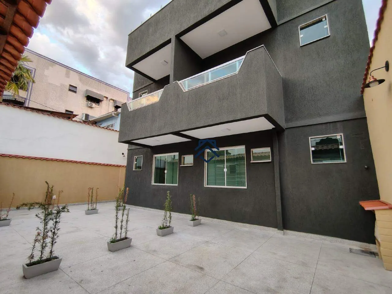 Apartment on the 2nd floor with a grill on the balcony — photo 10