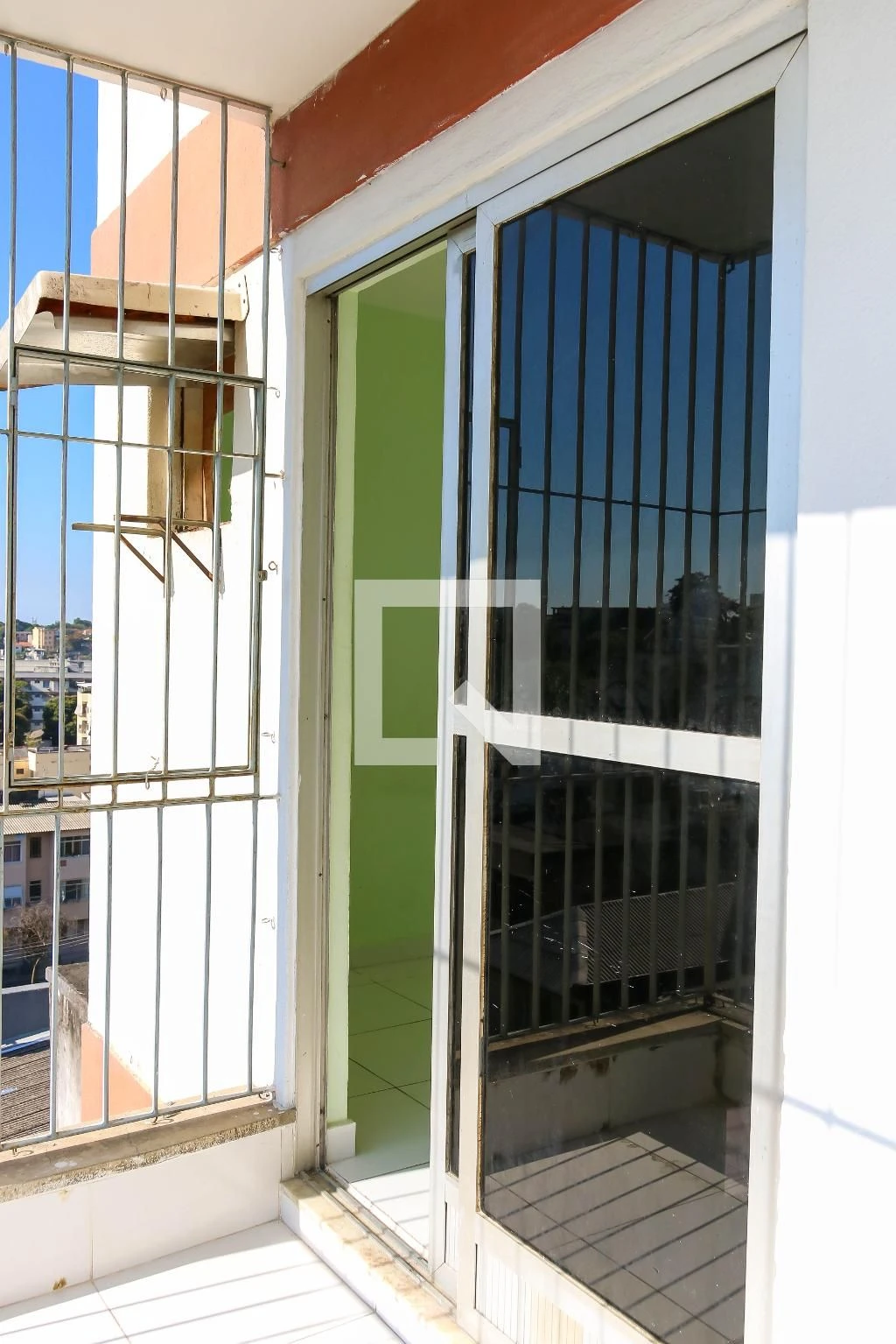 Apartment with 3 bedrooms, balcony and 1 parking spot — photo 15