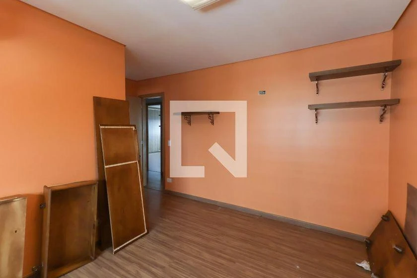 266 m² apartment with a bathtub and a walk-in closet — photo 37