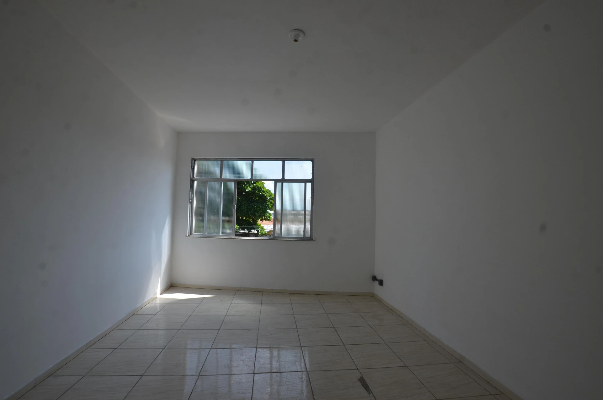 Unfurnished rental apartment with 2 bedrooms — photo 27