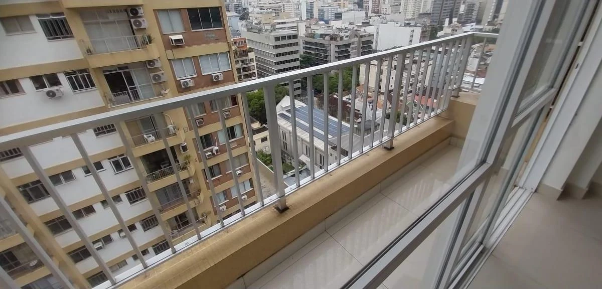 2-bedroom apartment with a mountain view — photo 21