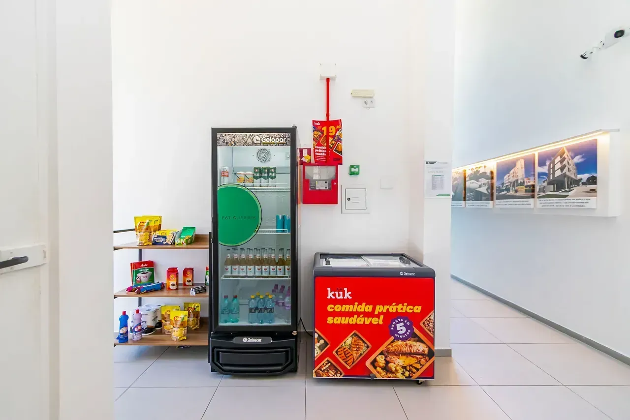 Apartamento amueblado de 36 m² con dormitorio y escritorio — photo 17
