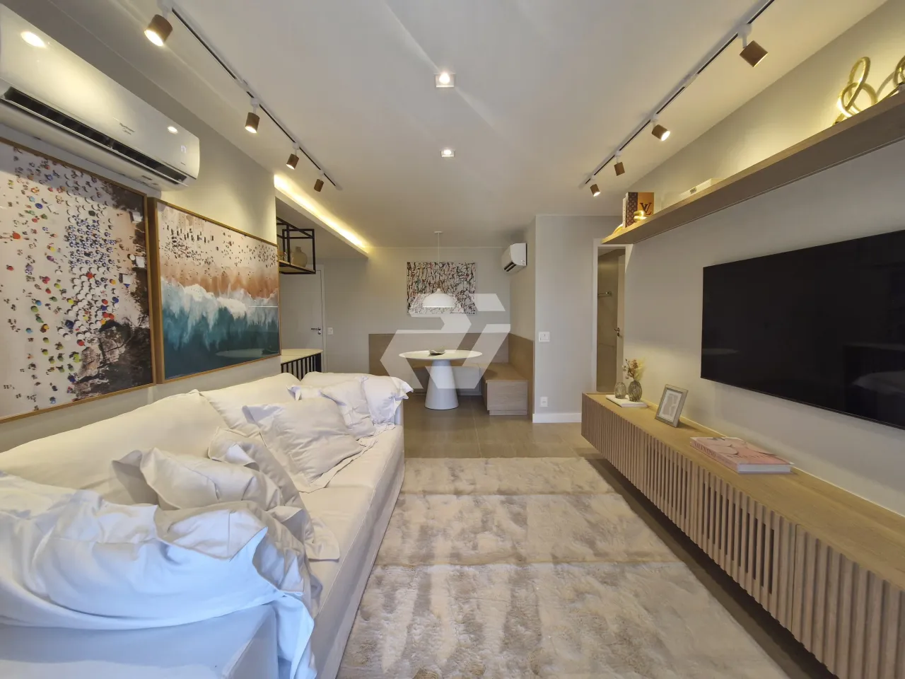 Apartamento mobiliado com 3 quartos, 2 banheiros e 121 m² — photo 16