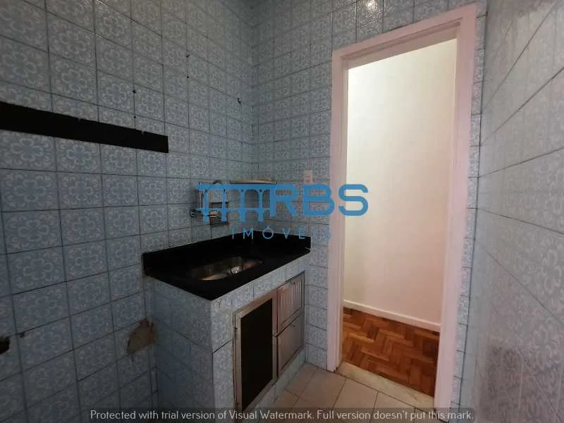 Apartamento de 1 dormitorio con cocina cerrada y sin parking