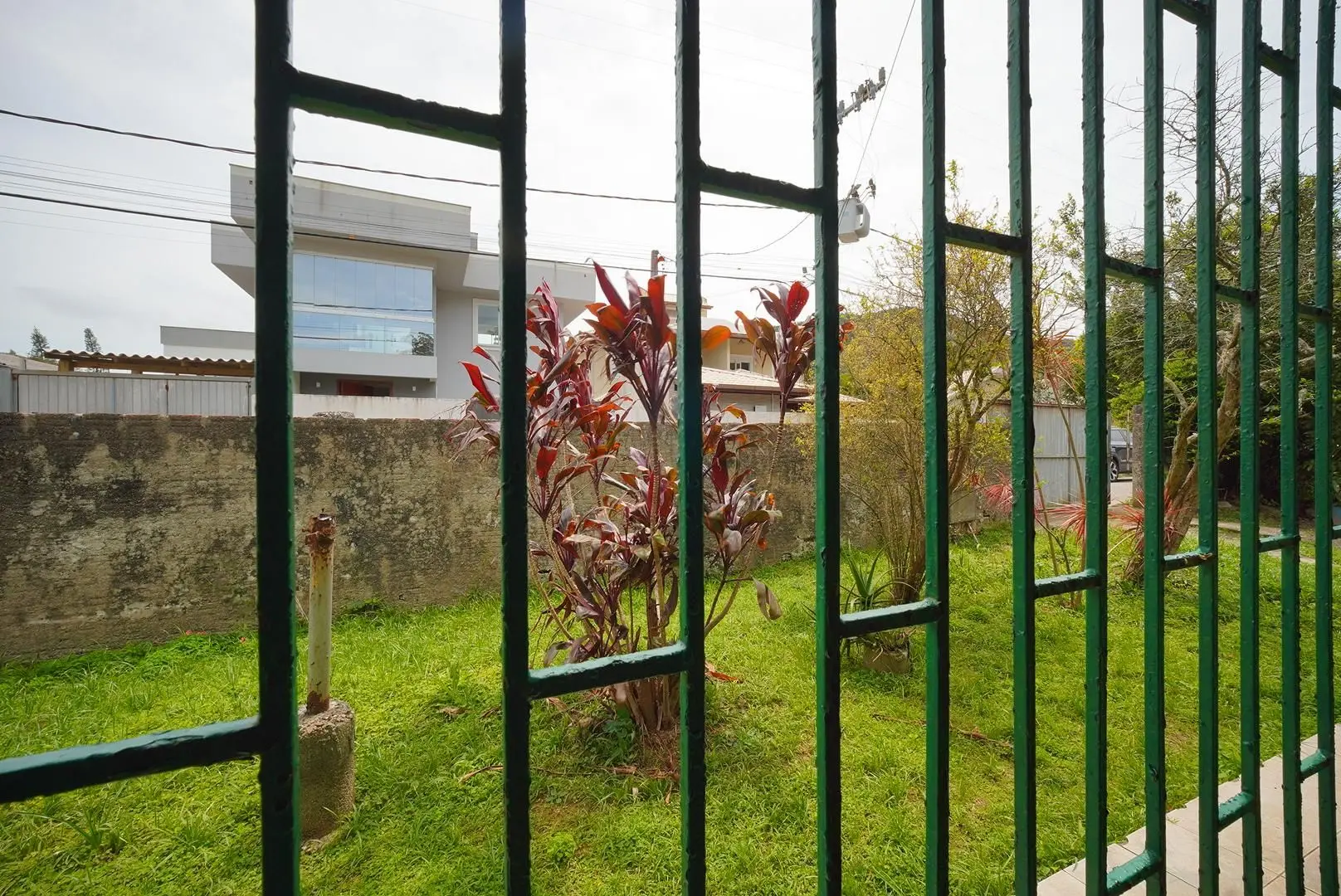 175 m² house with a mountain view and a grill on the balcony — photo 23