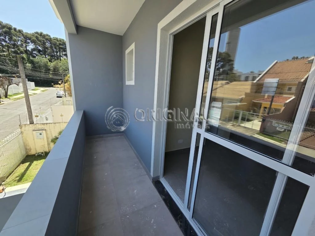 Departamento con balcón cerrado con vidrio en Curitiba — photo 10
