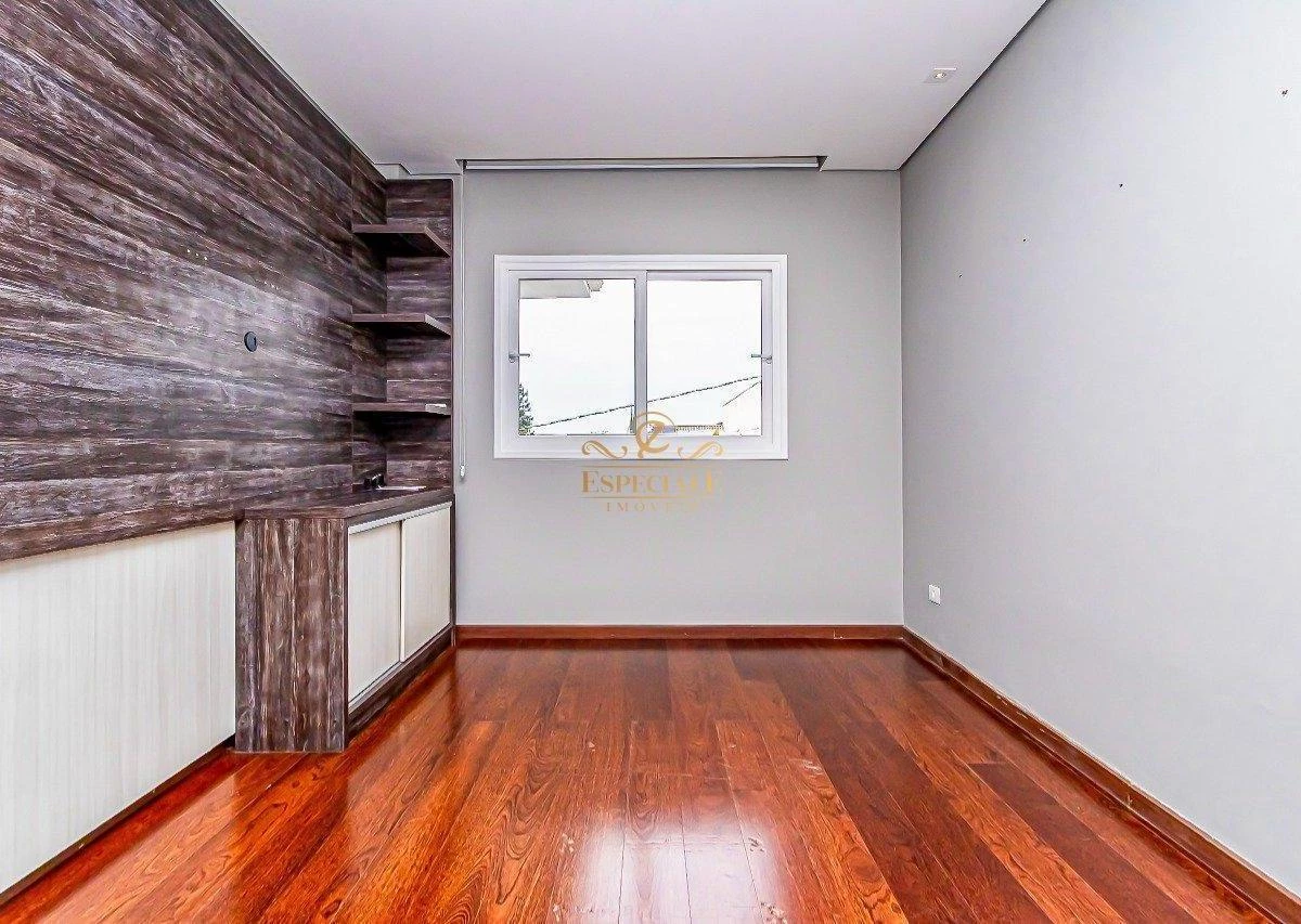 Ванна и 3 спальни: дом 295 м² — photo 48