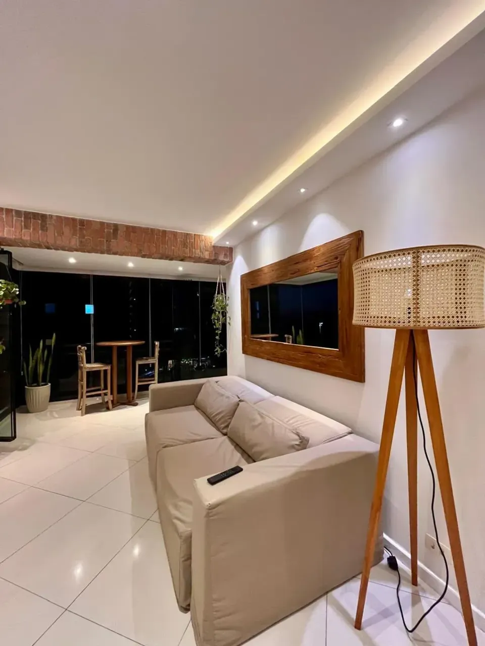 Furnished 2-bedroom apartment with 2 bathrooms, 88 m² — photo 13