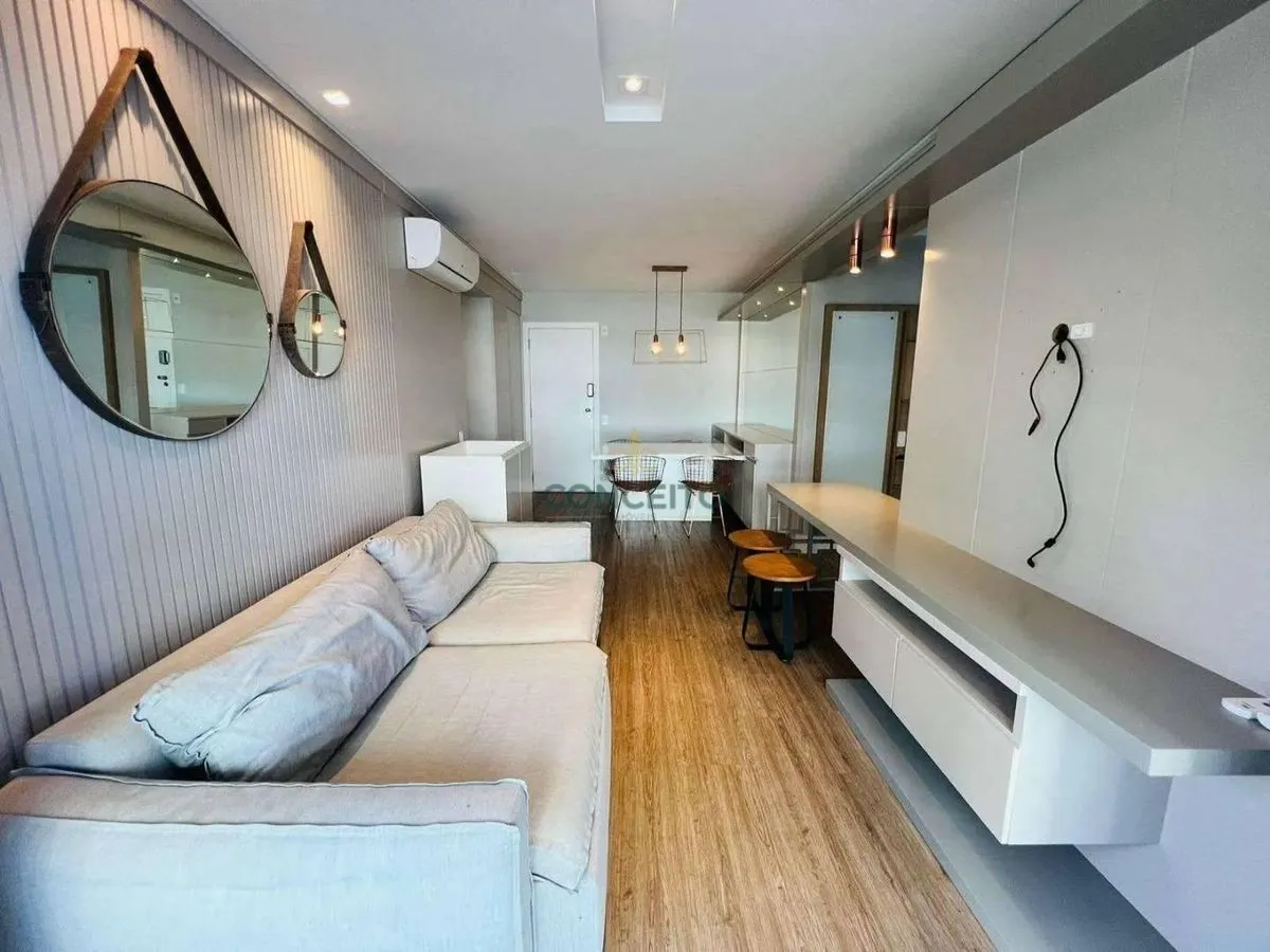 Glass-enclosed balcony in a 2-bedroom apartment, 74 m²