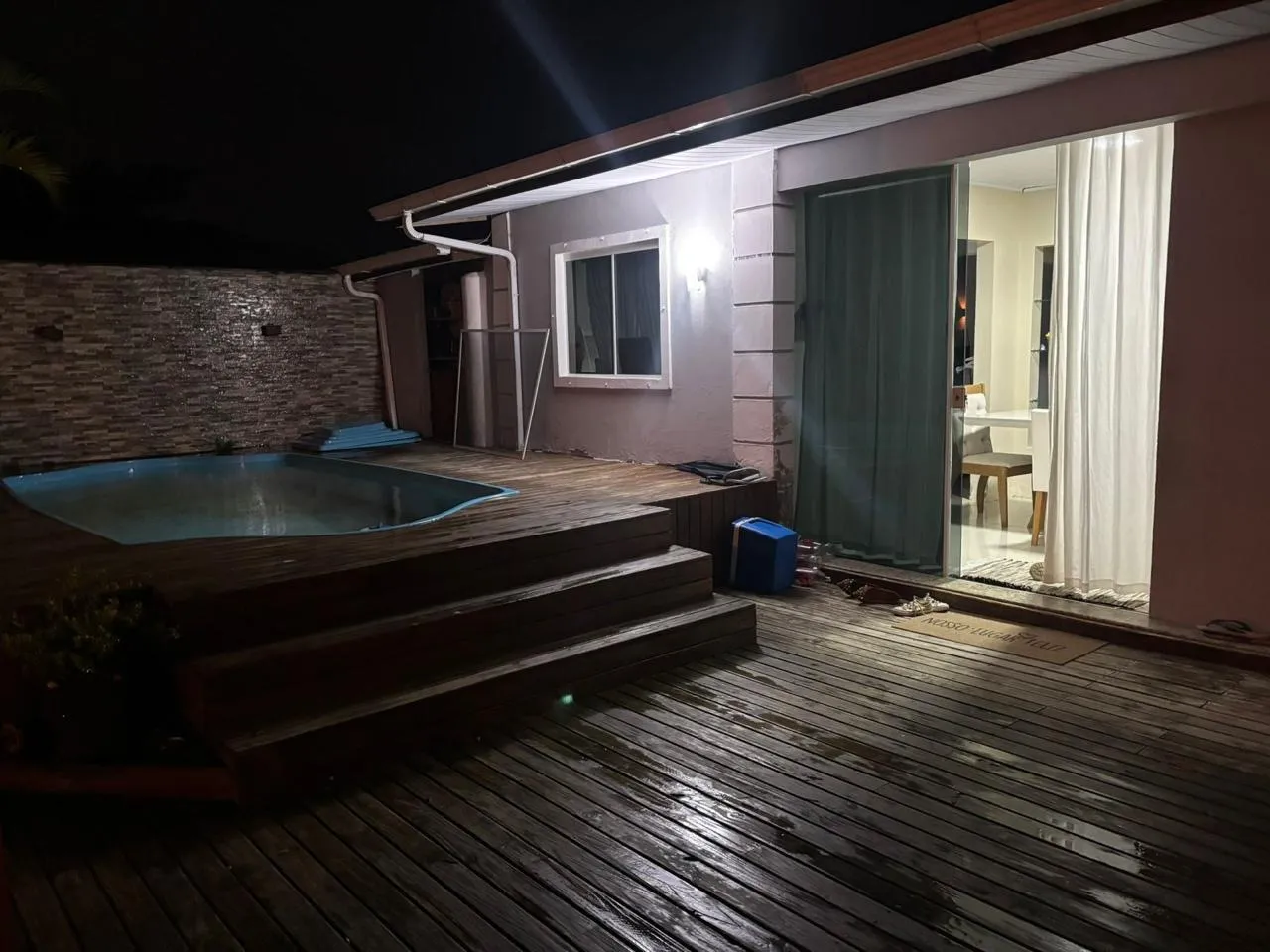 Balcony with a grill in a 3-bedroom house, 80 m² — photo 13