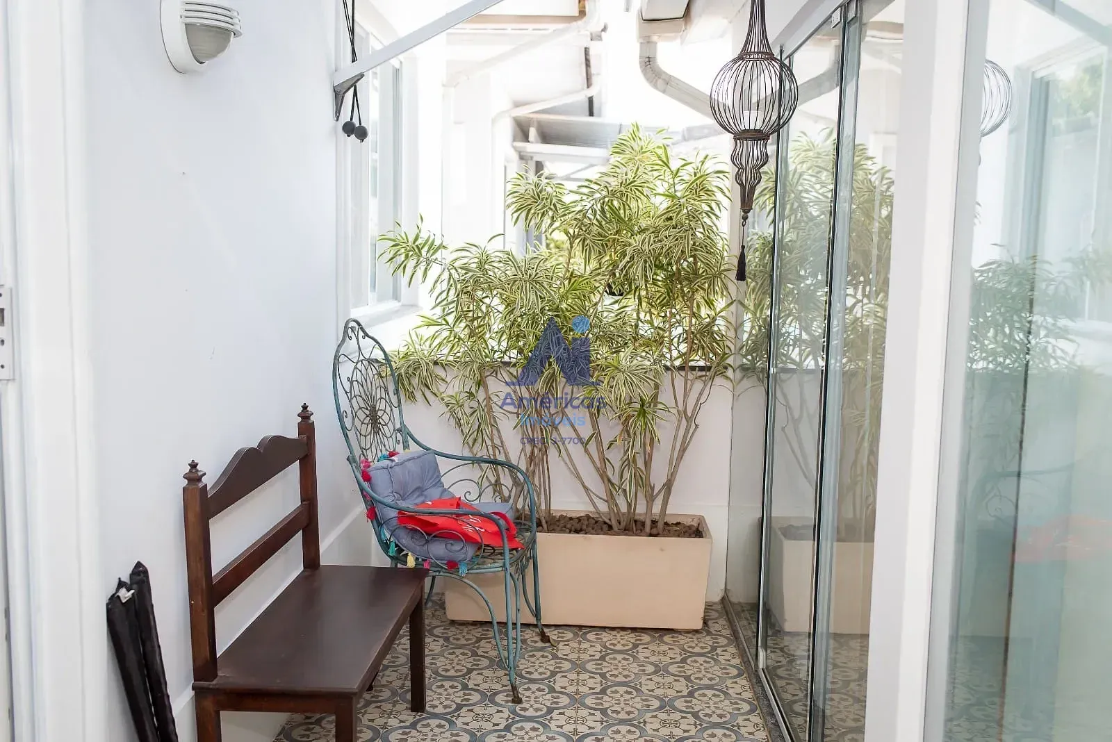 Unfurnished house with 4 bedrooms and 5 bathrooms — photo 22