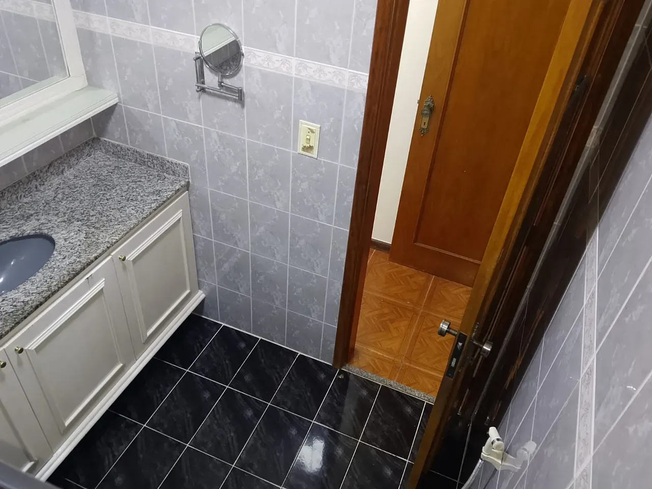 Rental apartment with 3 bedrooms, 3 baths and 140 m² — photo 27