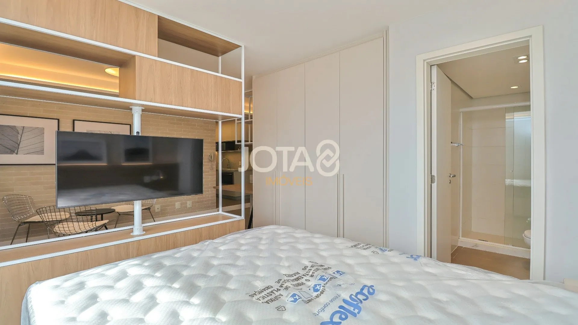 85 m² apartment with 1 bedroom and an open-plan kitchen — photo 21