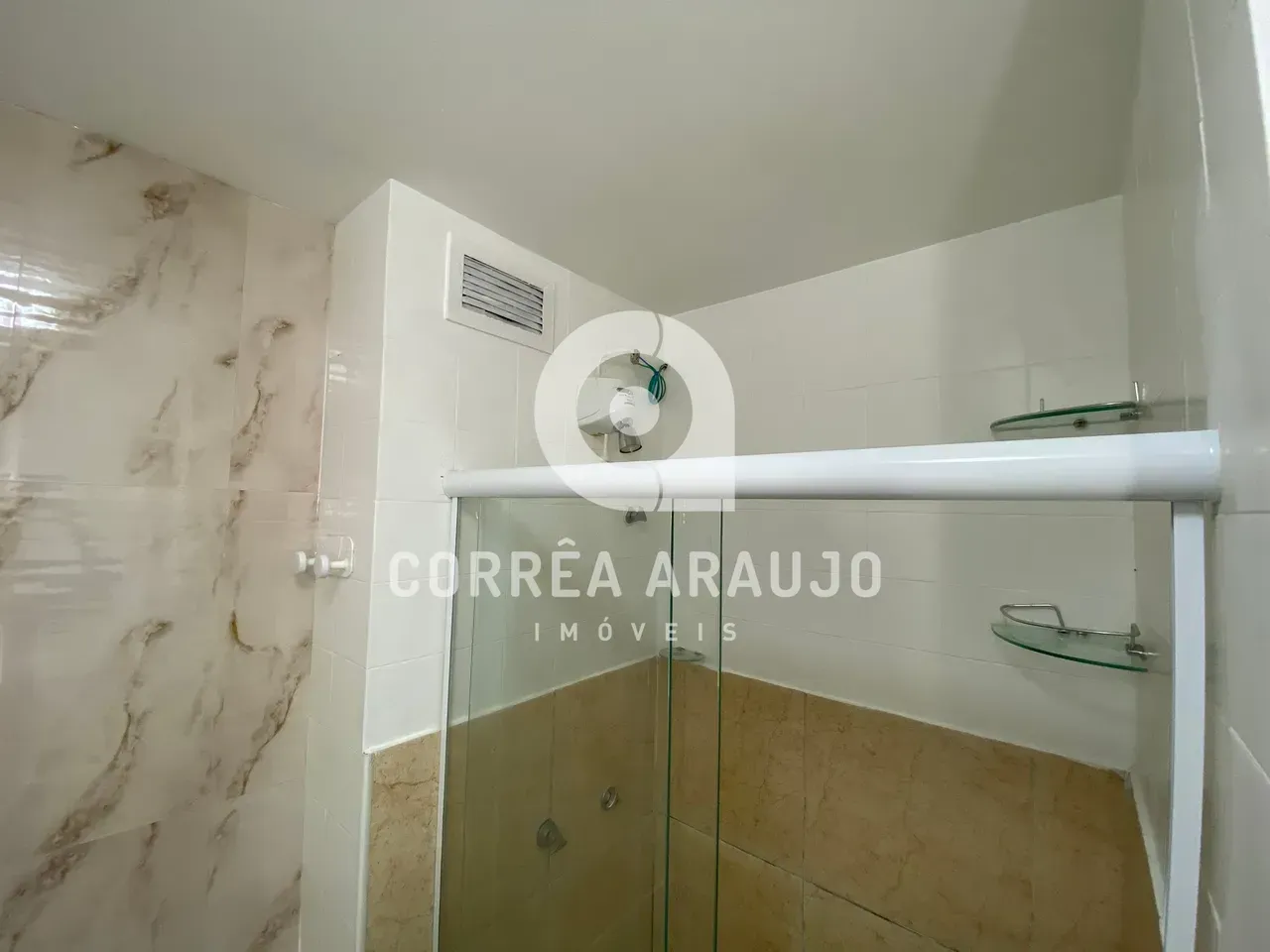 Apartment with 2 bedrooms, balcony and 1 parking space — photo 15