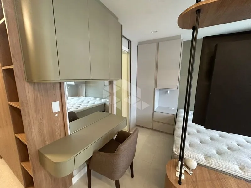 One-bedroom apartment with a home office — photo 12