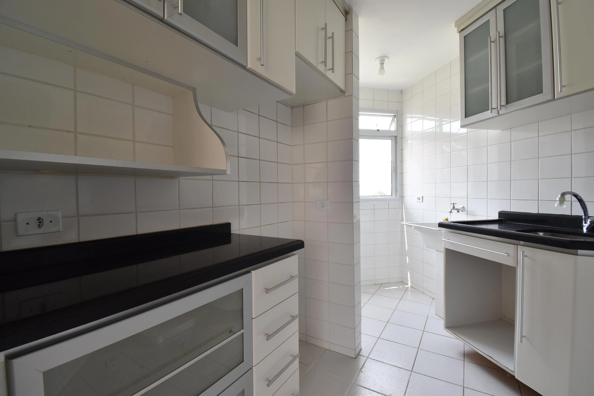 Wood or laminate floors in a 3-bedroom apartment, 53 m² — photo 15