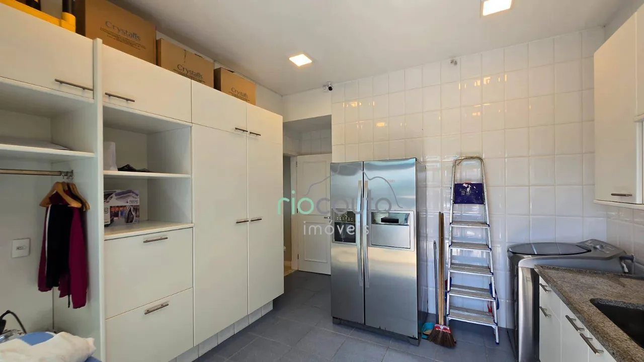 Furnished apartment with 4 bedrooms and open-plan kitchen — photo 2