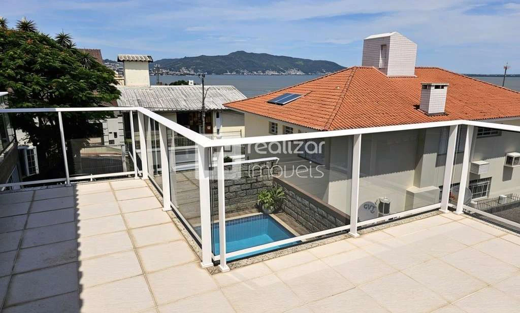 Casa sin amueblar de 450 m² con 3 dormitorios en suite — photo 4