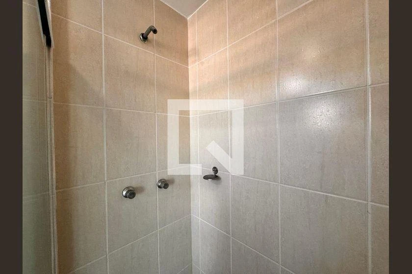 4 quartos e banheira: apartamento de 233 m² — photo 20