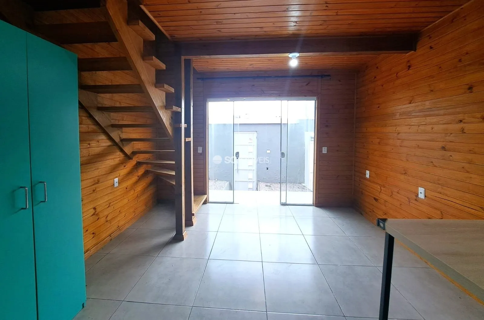 Townhouse with 2 bedrooms, balcony and private garden