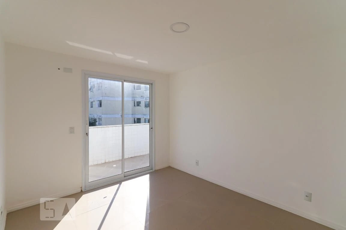 3-bedroom apartment with a mountain view in Rio de Janeiro — photo 30