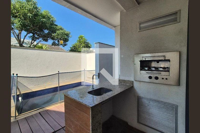 Casa em condomínio com 4 suítes e 150 m² — photo 46