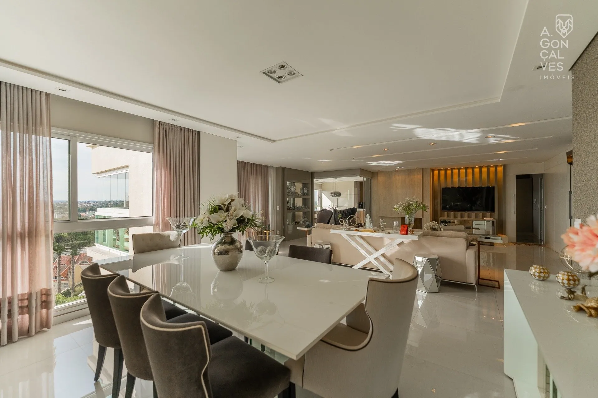 Apartamento de 3 suítes com 228 m² e 3 vagas — photo 13