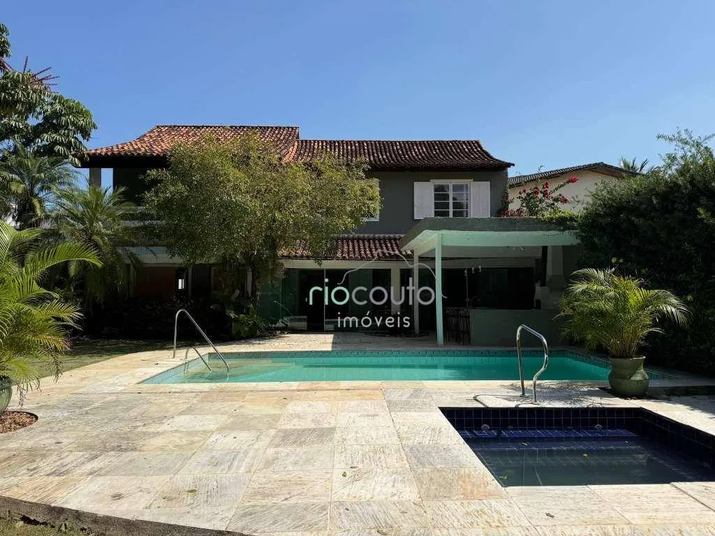 Casa com 5 quartos, 990 m² e 2 vagas, perto das janelas — photo 79