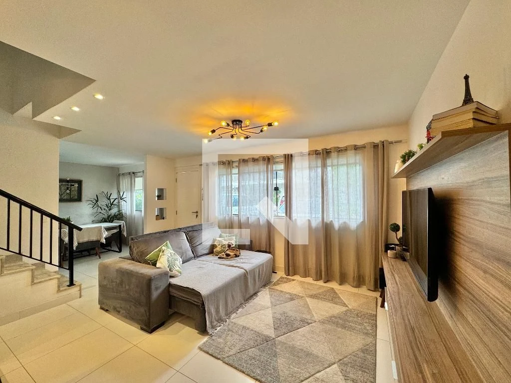 138 m² house with a home office and a walk-in closet — photo 17