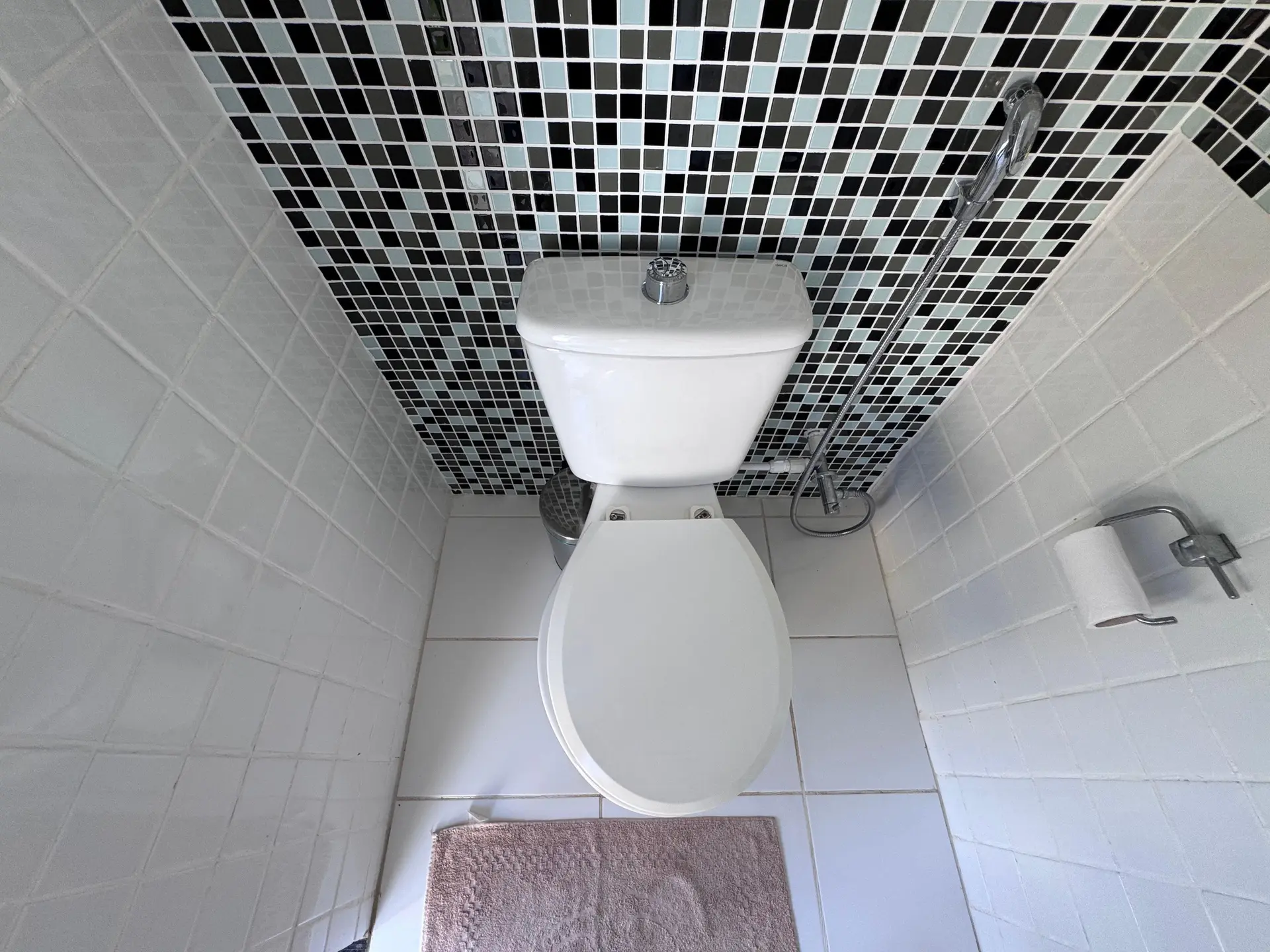 Apartamento amueblado de 4 dormitorios con jardín privado — photo 6