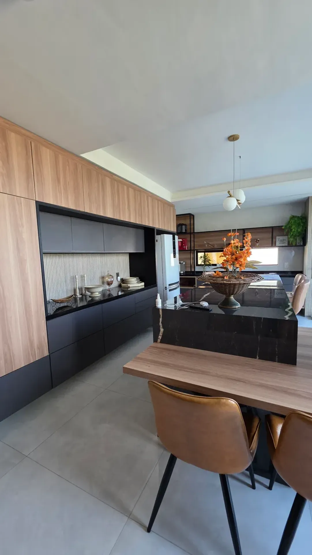 Furnished house with balcony and open-plan kitchen — photo 16