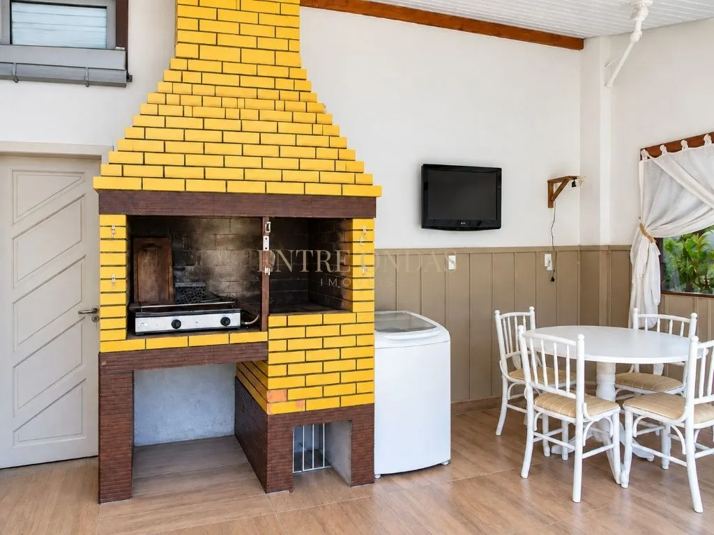 Furnished house, 204 m², with a washing machine — photo 3