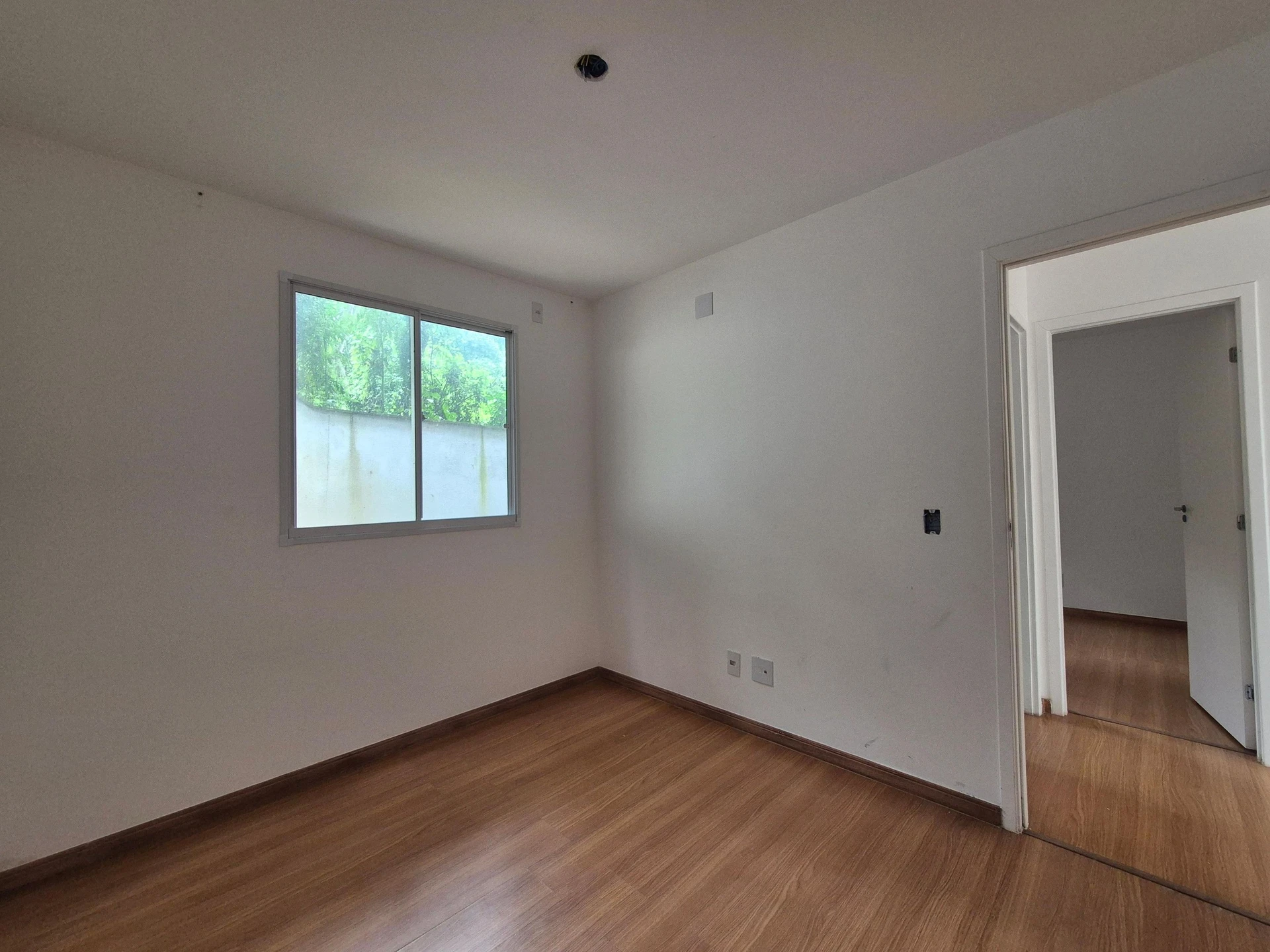 2-bedroom apartment with a park view — photo 4
