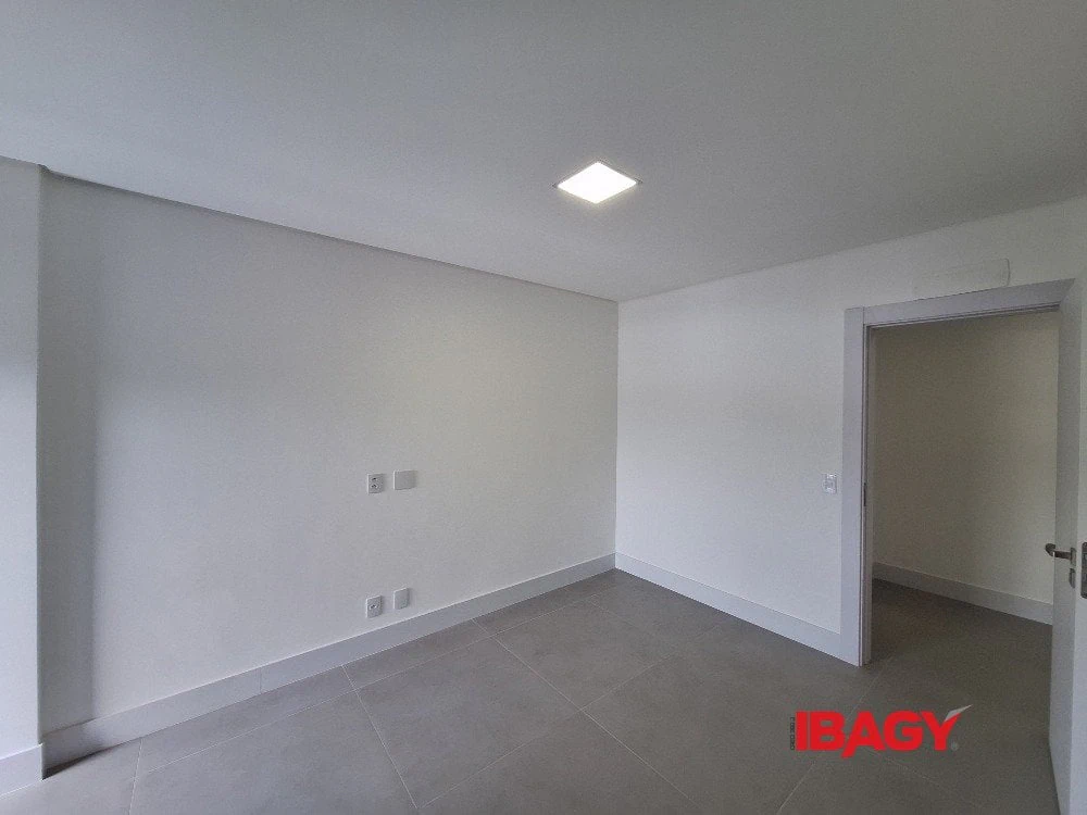 Departamento de 3 dormitorios con vista al agua — photo 12